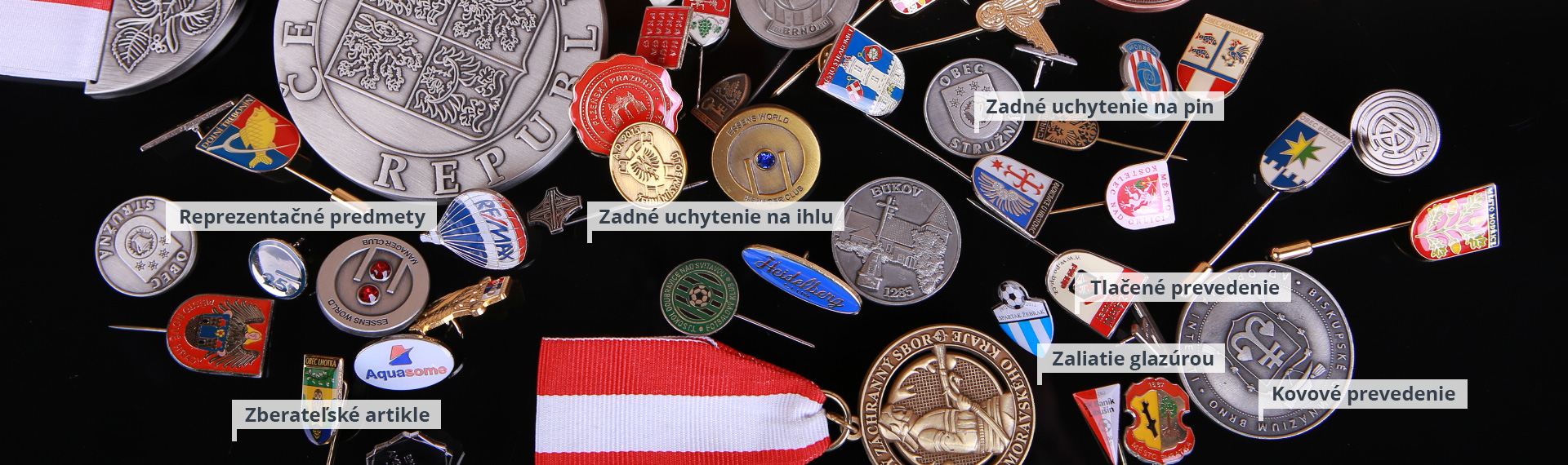 Odznaky, medaily, mince, vyznamenania