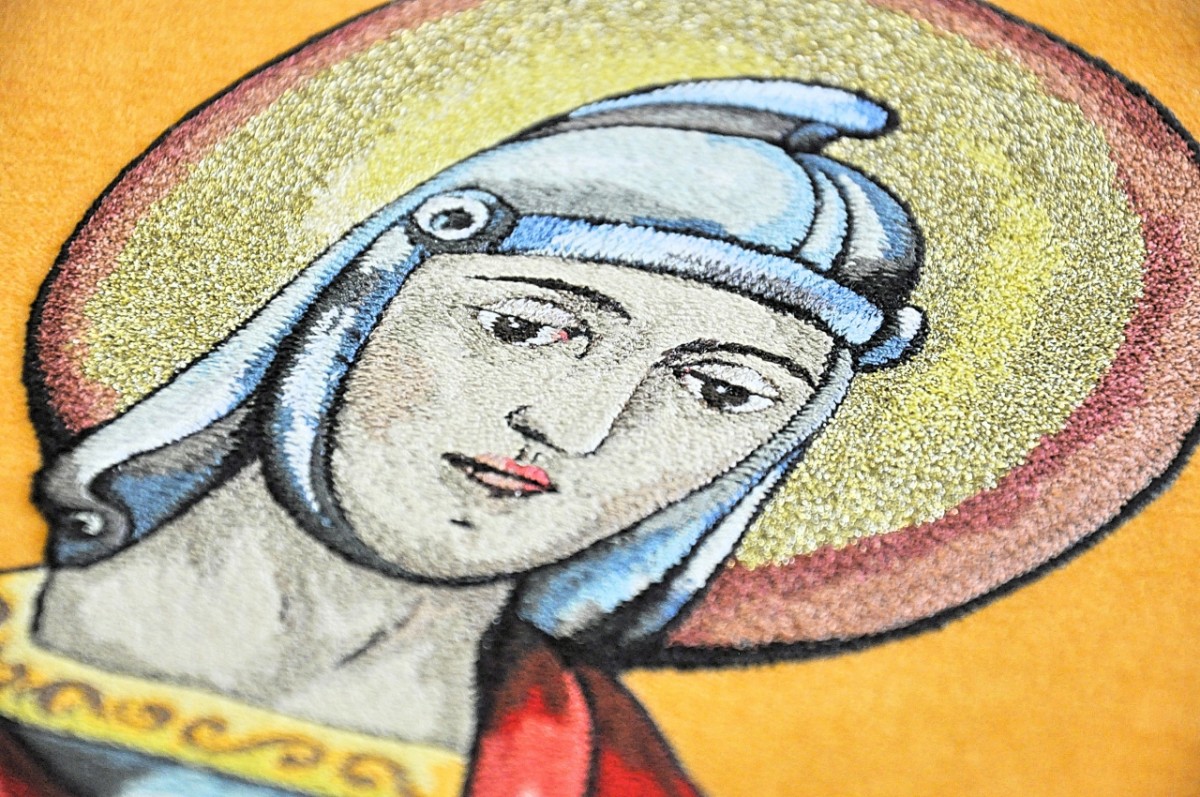 Maľba ihlou, výšivka sv. Floriána, skutočný rozmer cca 9 x 10 cm.