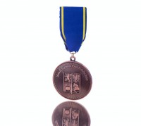 Záslužná medaila na závesnej stuhe