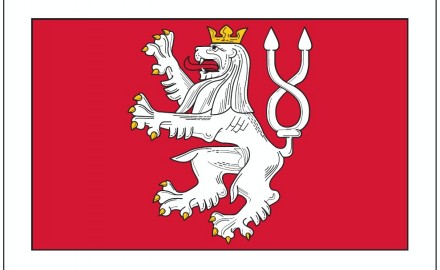 Nový vlajka městyse Karlštejn