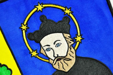 Detail vyšívaného znaku