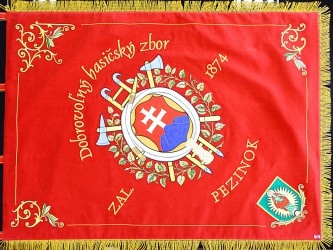 Replika hasičského práporu DHZ Pezinok 