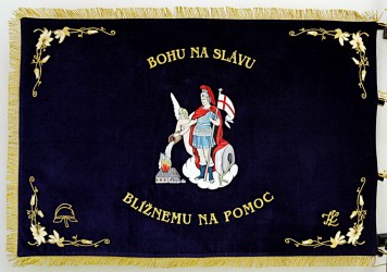 Slávnostná vyšívaná hasičská zástava DHZ Župčany.