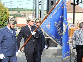 Vyšívaná zástava vyhotovená pre DHZ Dolná Súča.