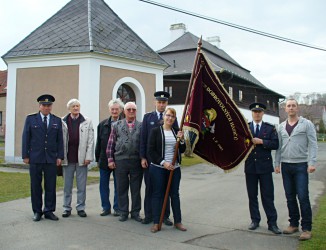 Slávnostné žehnanie novej hasičskej zástavy
