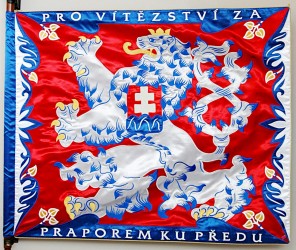 Replika historického praporu